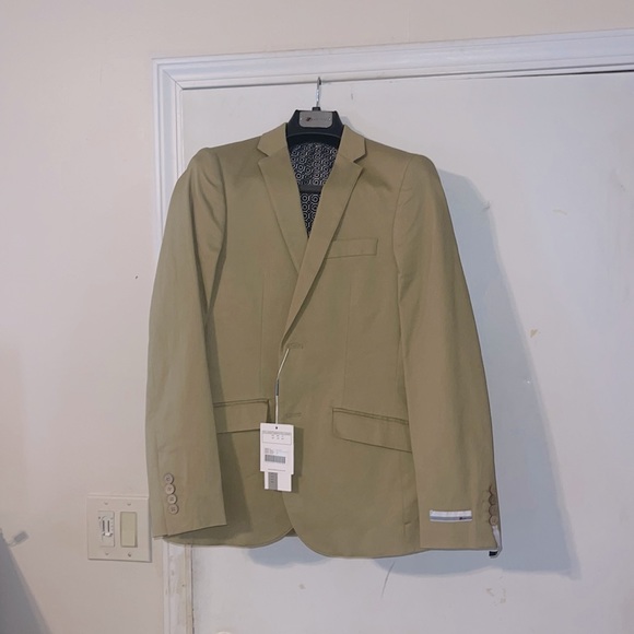 Zonettie Other - New Tan Suit